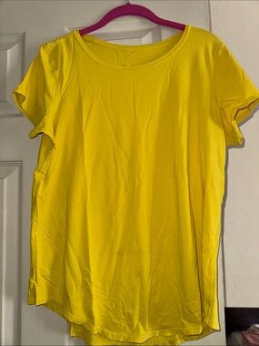 lululemon athletica Women's Short Sleeve Tee in Bright Yellow